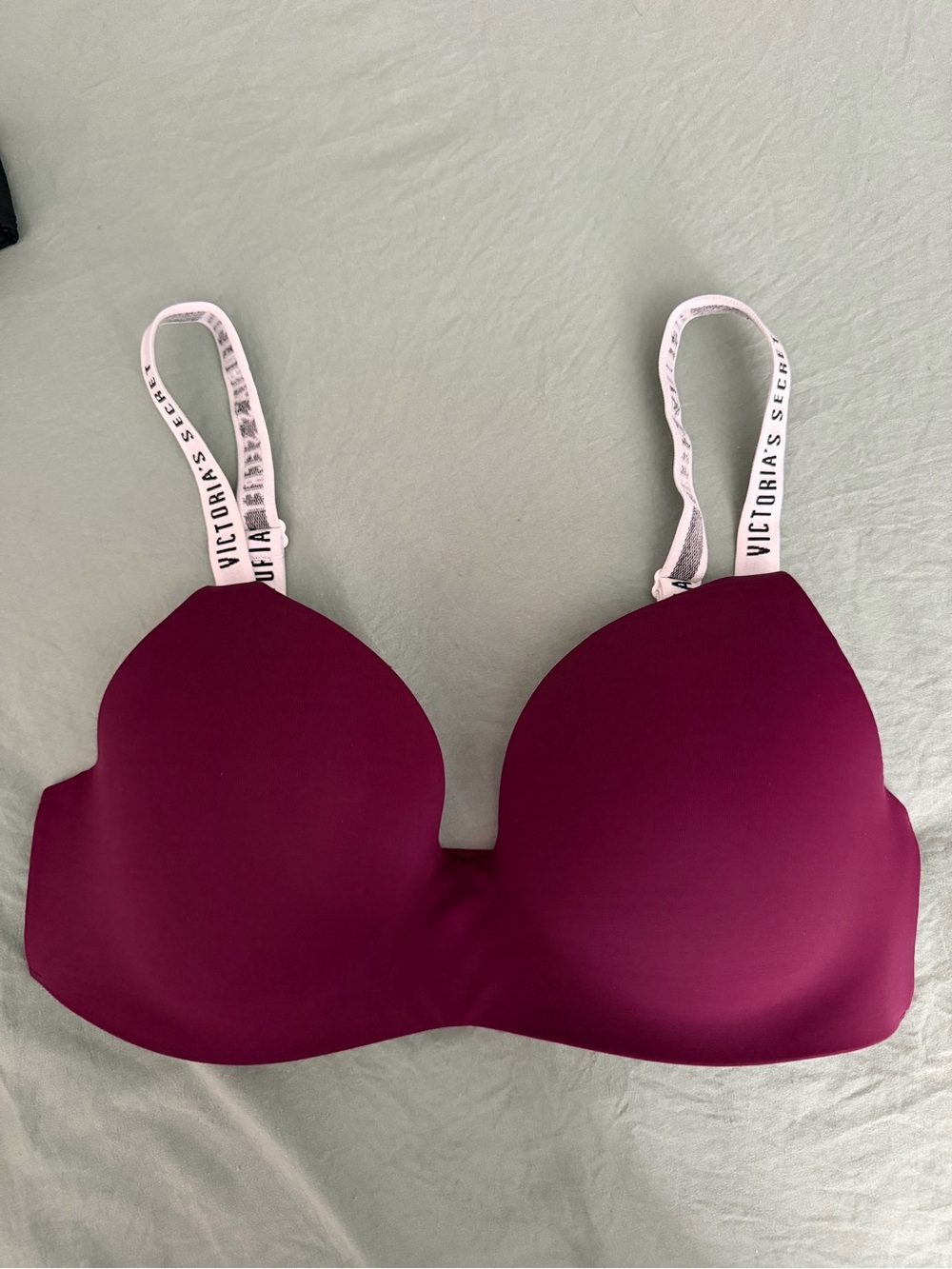 Set of 3 Lightly Lined VS Wireless Bras - Picture 6 of 11